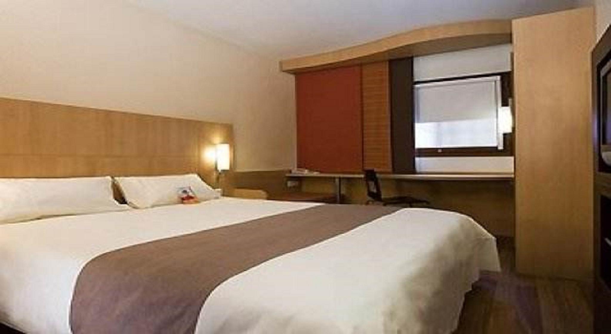 Hotel Ibis Qingdao Ningxia Road Exterior foto