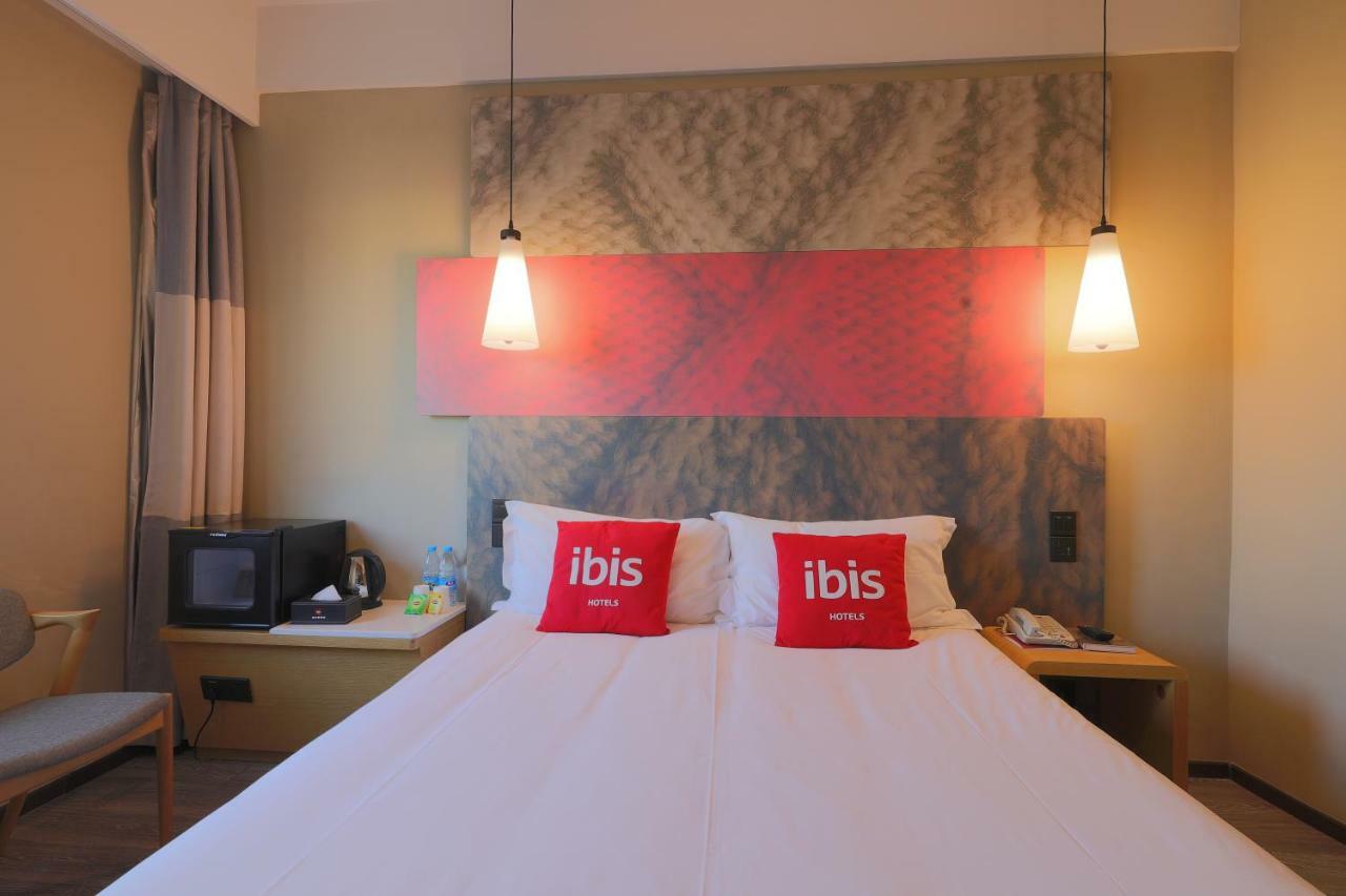 Hotel Ibis Qingdao Ningxia Road Exterior foto
