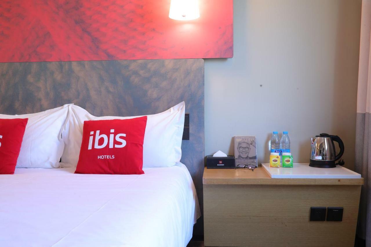 Hotel Ibis Qingdao Ningxia Road Exterior foto