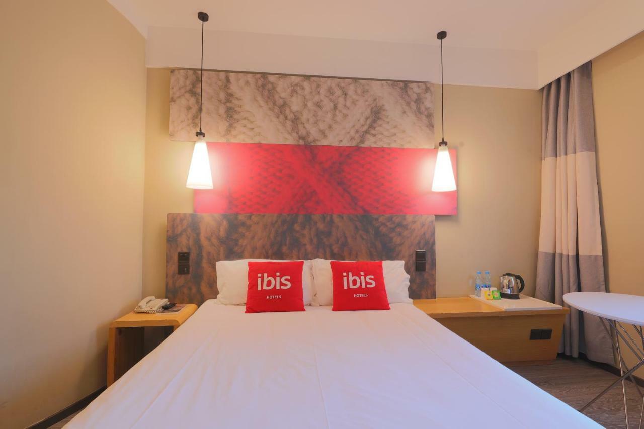 Hotel Ibis Qingdao Ningxia Road Exterior foto